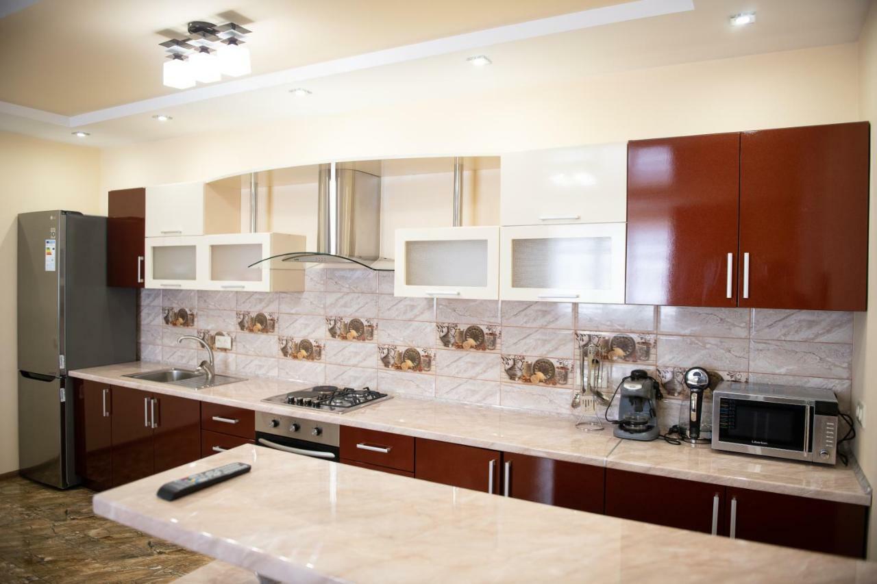 Затишна Оселя Apartment Mizhhirya  Ngoại thất bức ảnh