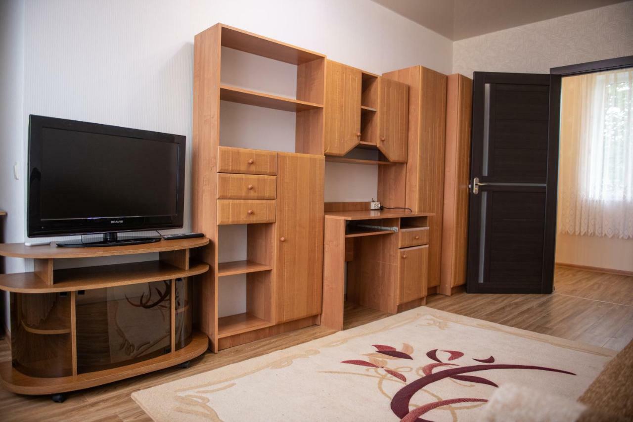 Затишна Оселя Apartment Mizhhirya  Ngoại thất bức ảnh
