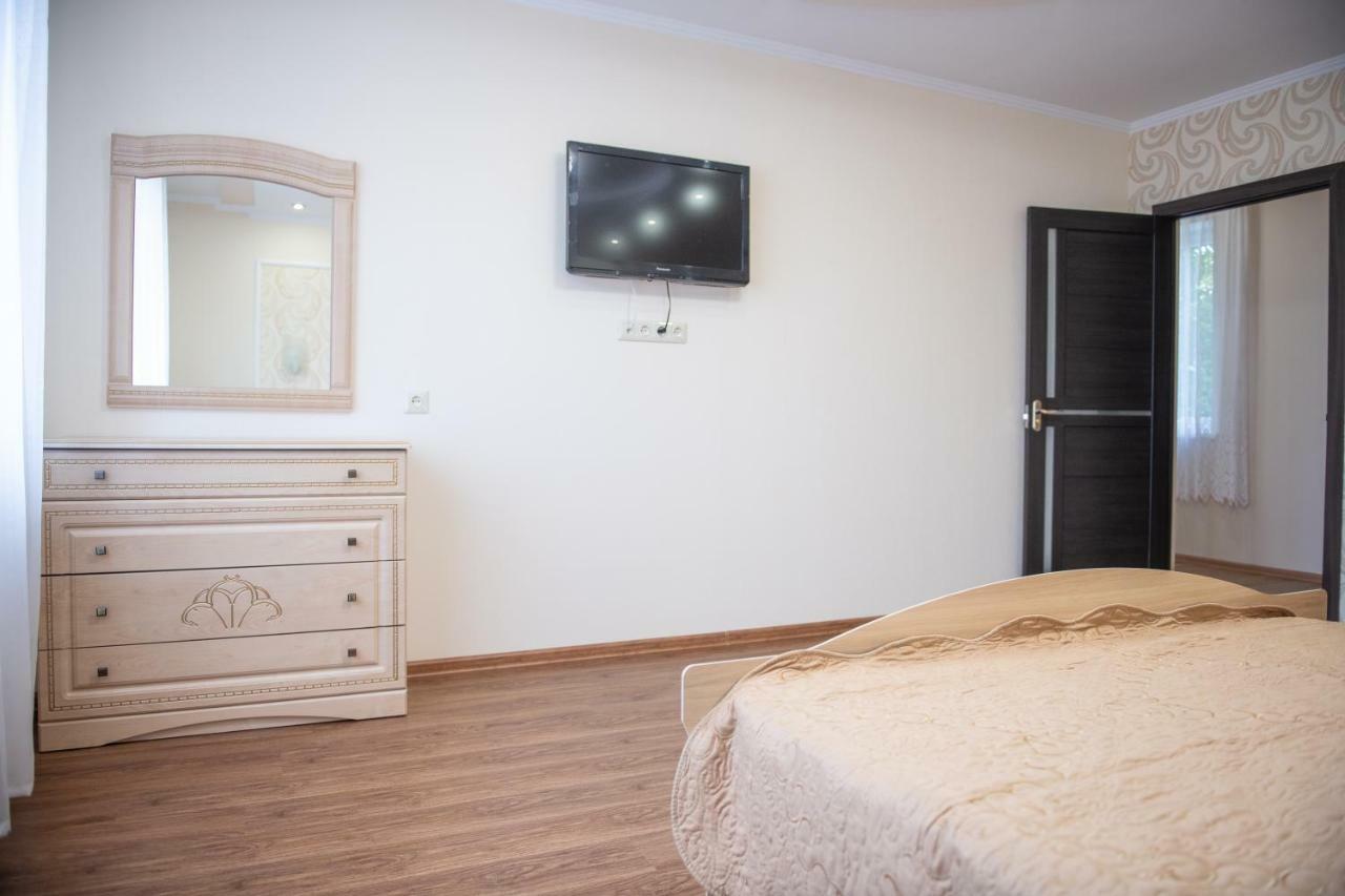 Затишна Оселя Apartment Mizhhirya  Ngoại thất bức ảnh