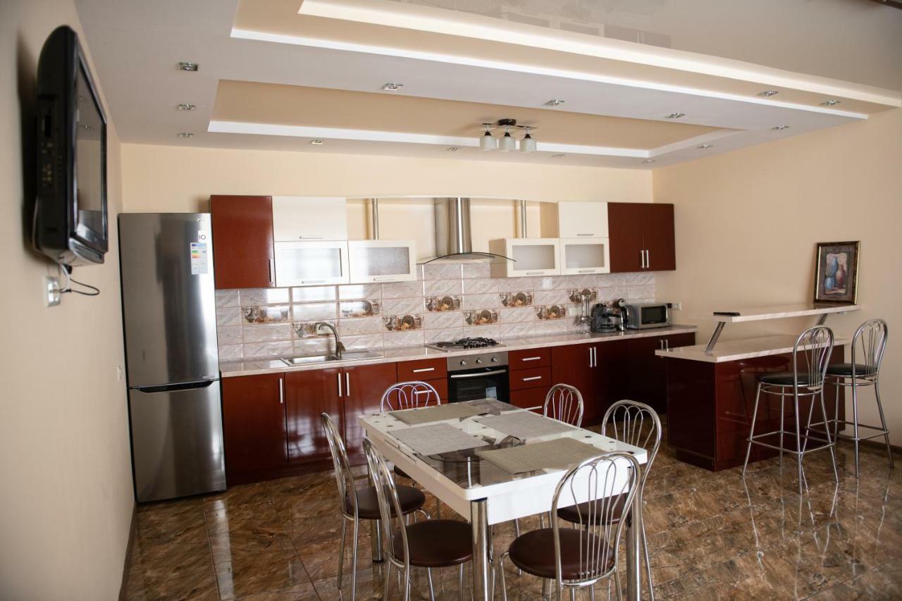 Затишна Оселя Apartment Mizhhirya  Ngoại thất bức ảnh